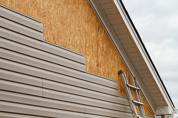 24/7 Emergency Vinyl Siding experts in Willow Spring, NC